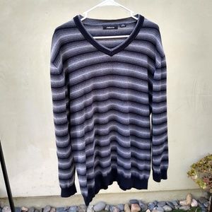 Claiborne Black and Grey Crew Neck sweater XL